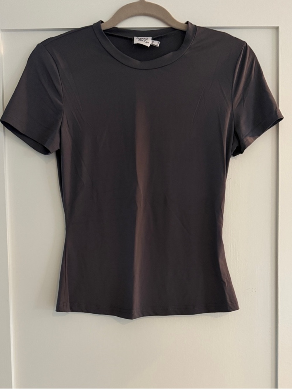 Princess Polly Short Sleeve Fitted Stretch Tee in Dark Gray | Size 6